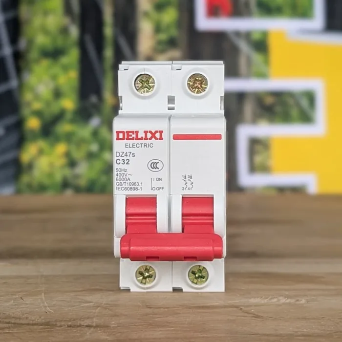 Breaker Termomagnético DELIXI 32A AC 2P — vista 2