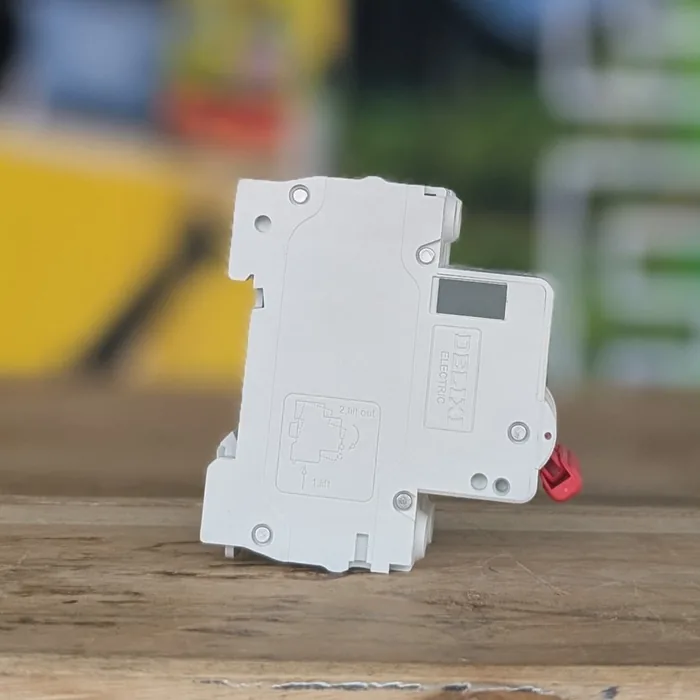 Breaker Termomagnético DELIXI 40A AC 2P — vista 4