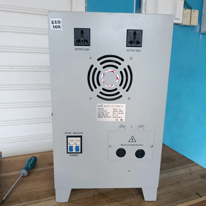 Estabilizador y elevador de voltaje 220V | 10KVA — vista 3