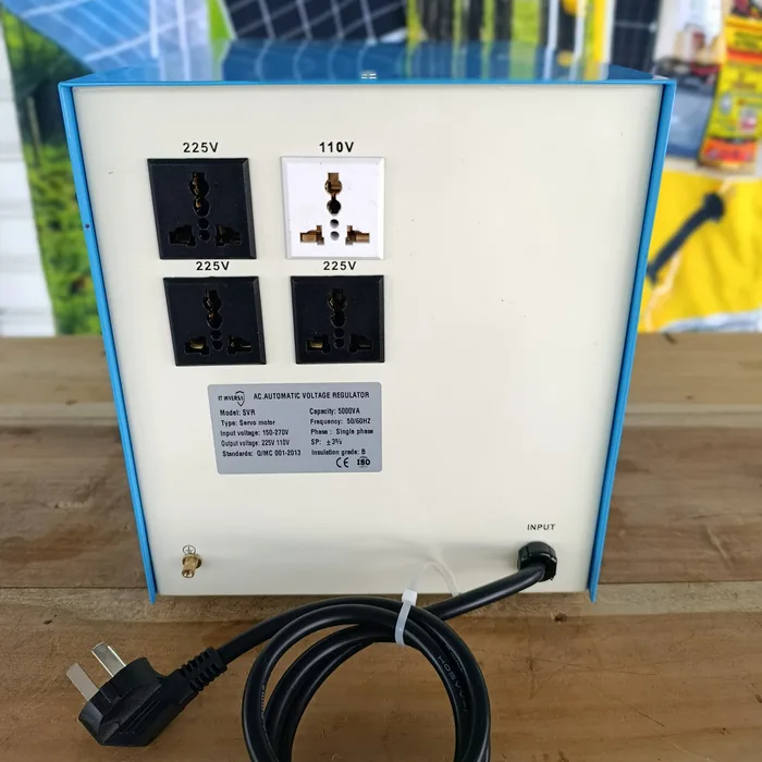 Estabilizador y elevador de voltaje 220V | 5KVA — vista 4